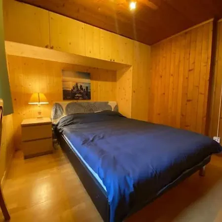 Ubytování v soukromí Double Bedrooms 5 Minute Walk To Lift *