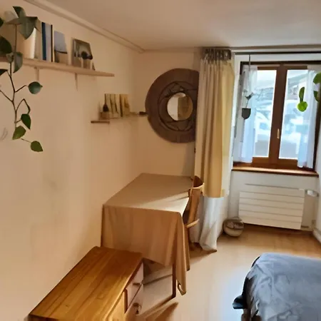 Accommodatie bij particulieren Double Bedrooms 5 Minute Walk To Lift *